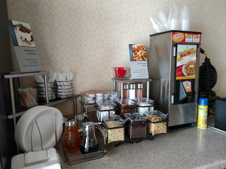 Posada Best Western Plus Napoleon Inn & Suites