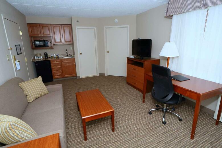 Hotel Best Western Plus La Plata Inn