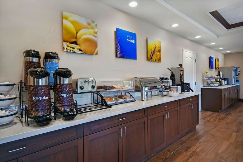 Hotel Comfort Inn & Suites Wilton
