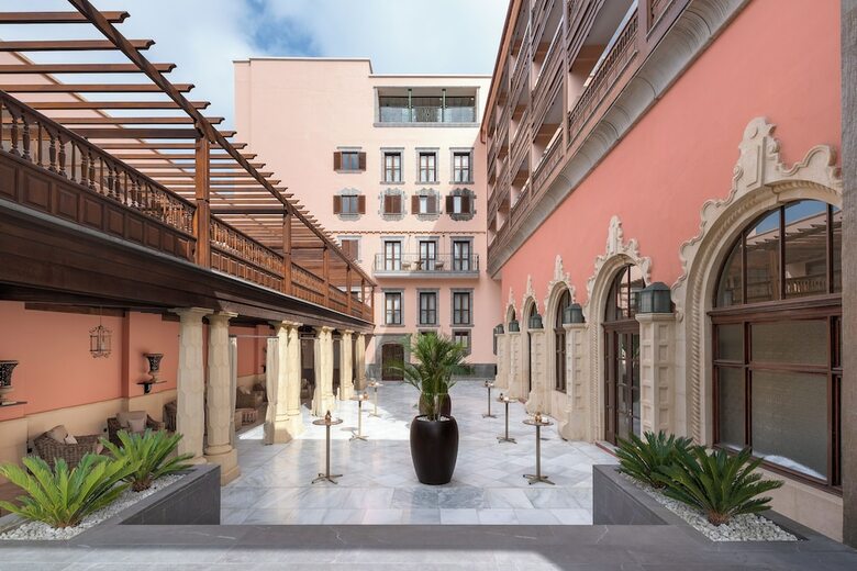 Hotel Santa Catalina