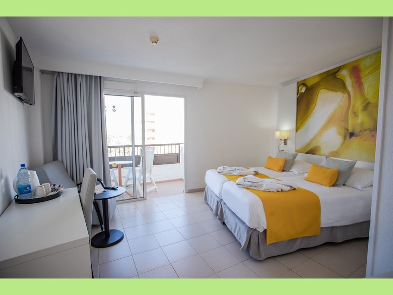 Hotel Servatur Waikiki