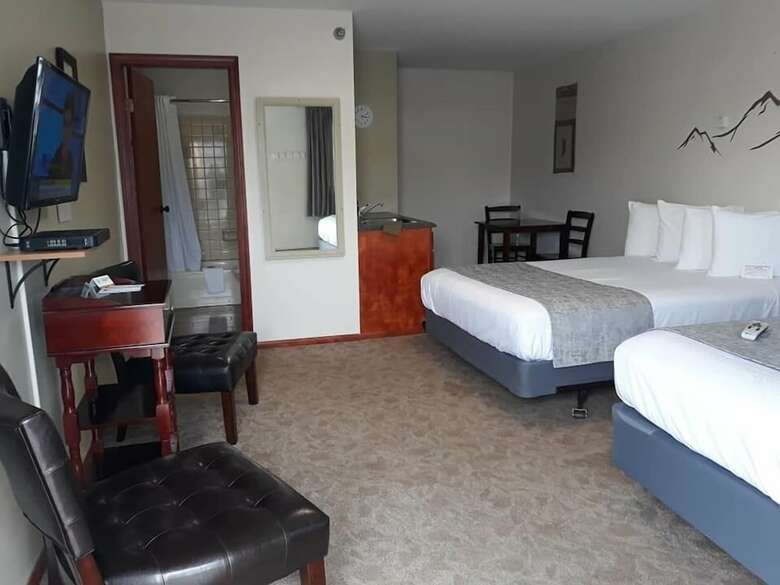 The Pioneer Motel