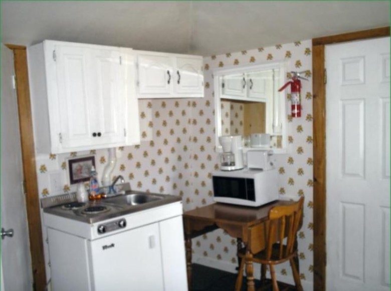 Perry�s Motel And Cottages