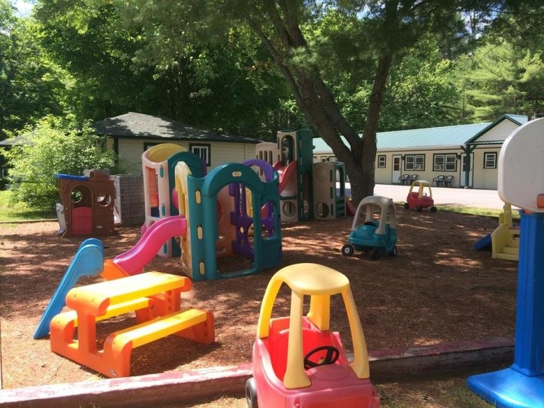 Perry�s Motel And Cottages