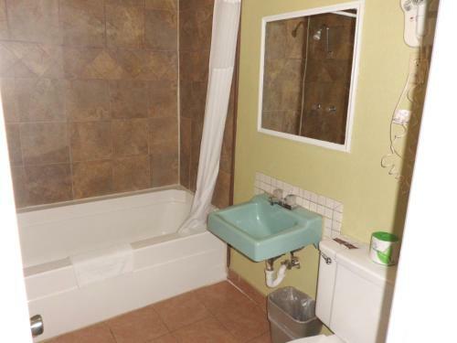 Budget Zzzz Motel