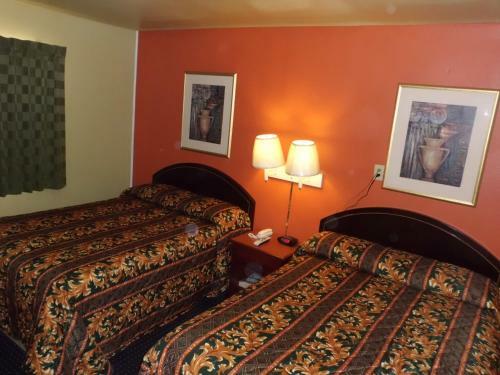 Budget Zzzz Motel