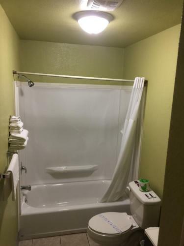 Budget Zzzz Motel