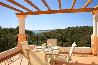 Residencia The View, Beach Holiday Resort