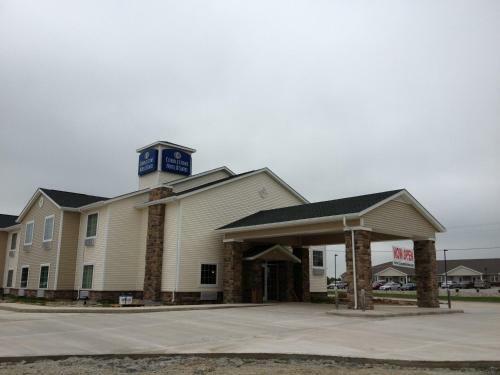 Cobblestone Hotel And Suites - Newton
