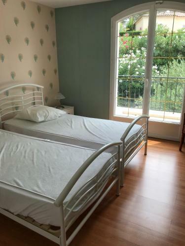 Belle Villa � Saint Rapha�l Dans Clos Priv�