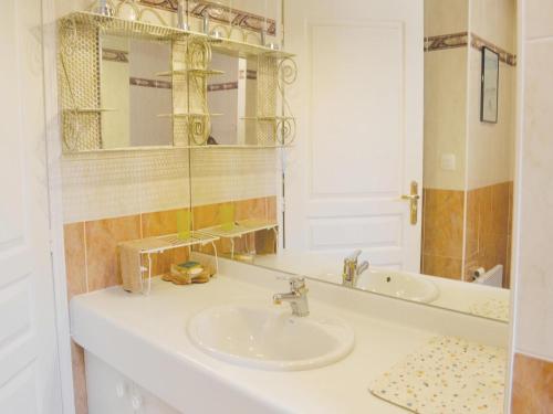 Apartment Immeuble La Rode