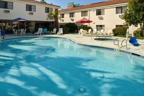 Hotel Quality Inn & Suites Walnut
