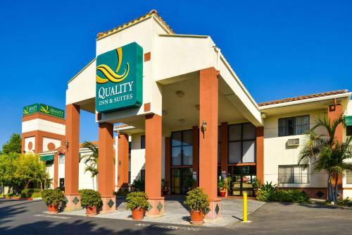 Hotel Quality Inn & Suites Walnut