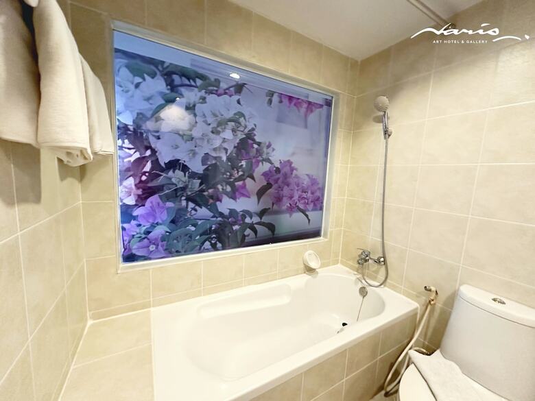 Naris Art Hotel