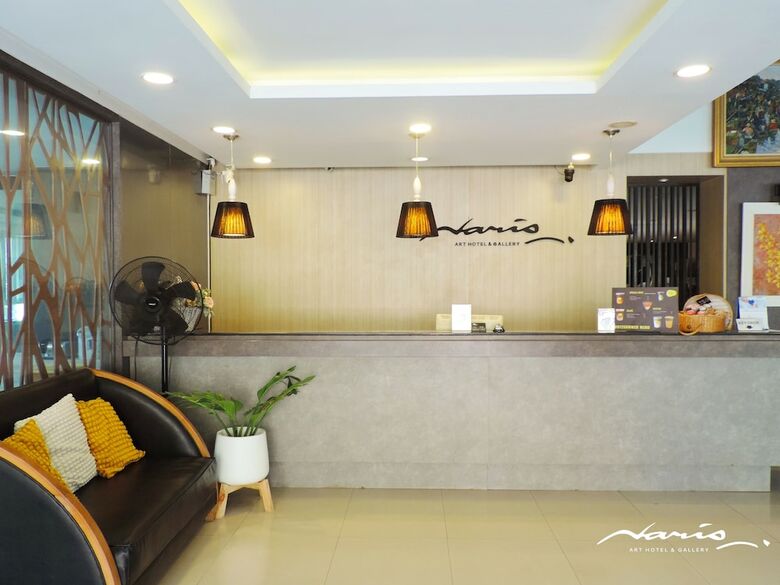 Naris Art Hotel
