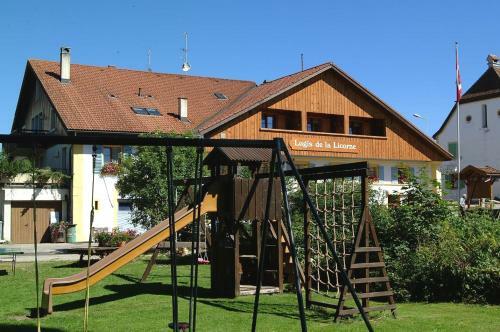 Posada Logis De La Licorne