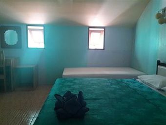 Hostal Khun Ying House