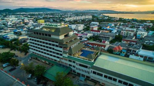 Green World Palace Hotel