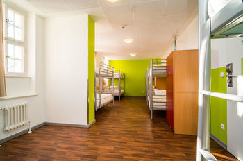 Apartamentos Amstel House Hostel