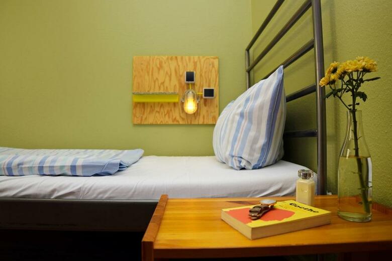 Apartamentos Amstel House Hostel