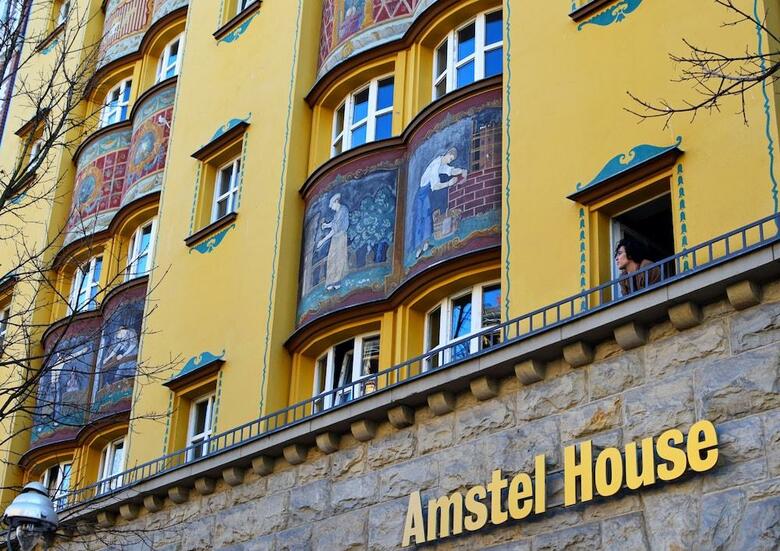 Apartamentos Amstel House Hostel
