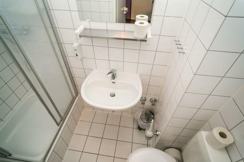 Apartamentos Amstel House Hostel