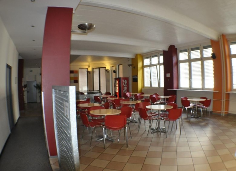 All In Hostel Hotel
