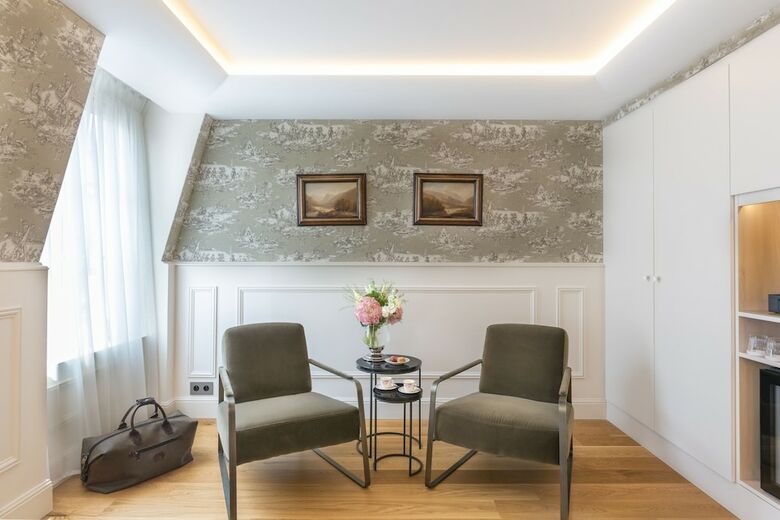 Hotel Cambon