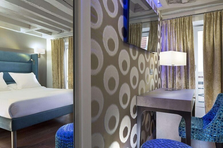 Hotel Jacques De Molay