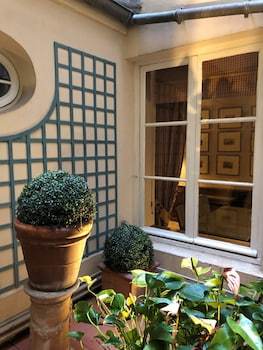 Hotel H�tel De Lut�ce