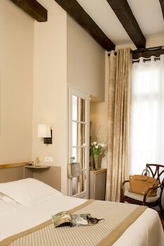 Hotel H�tel De Lut�ce