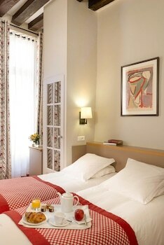 Hotel H�tel De Lut�ce