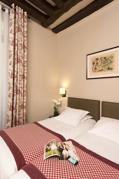 Hotel H�tel De Lut�ce