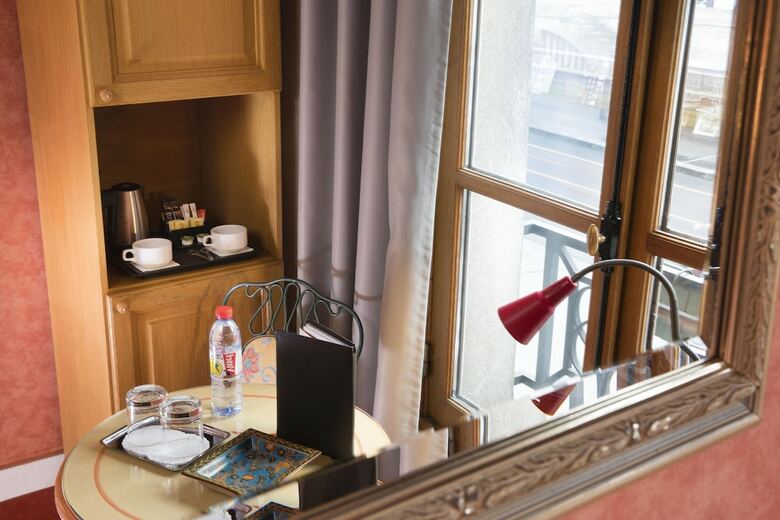 Hotel Les Rives De Notre Dame