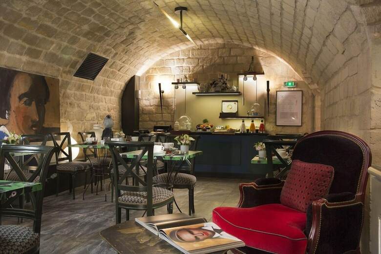 Hotel H�tel Du Panth�on
