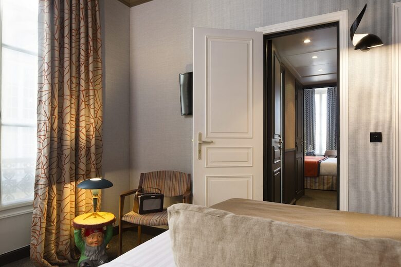 Hotel H�tel Du Panth�on