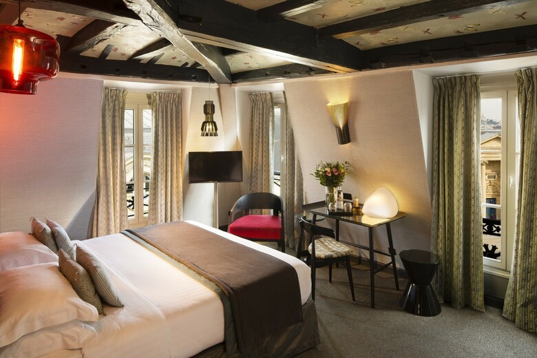 Hotel H�tel Du Panth�on