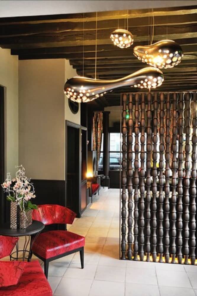 Hotel H�tel Du Panth�on