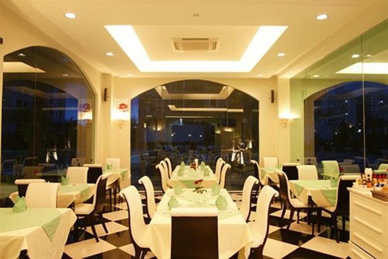 Hotel Lk Legend