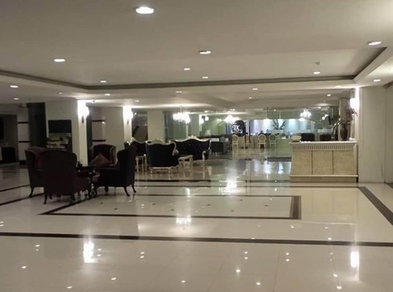 Hotel Lk Legend
