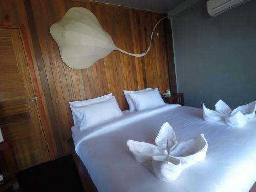 Hotel Ao Muong Beach Resort