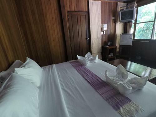 Hotel Ao Muong Beach Resort