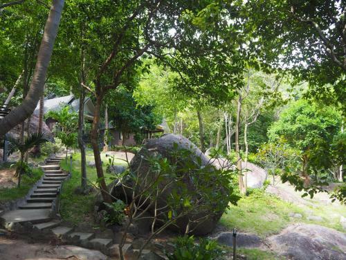 Hotel Ao Muong Beach Resort