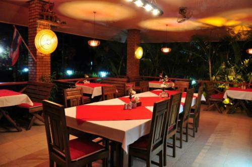 Hotel Golden Elephant Resort