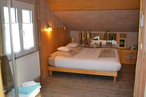Bed & Breakfast Chambres D'h�tes Les Volets Bleus