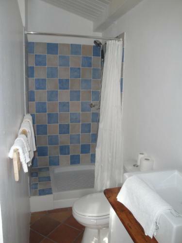 Le Buzet Bleu Bed & Breakfast