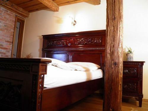 Dv?r Ol?iny -hotel And Horse-riding