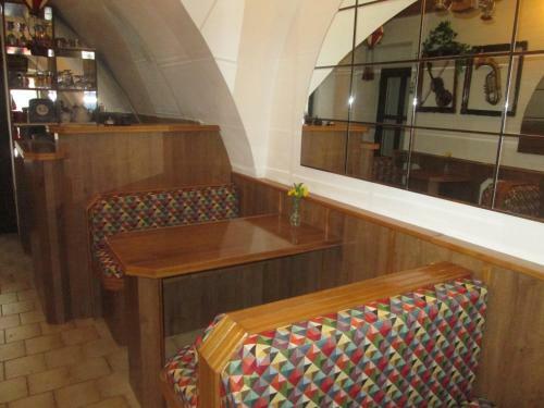 Hostal Penzion A Kavarna U Holubu