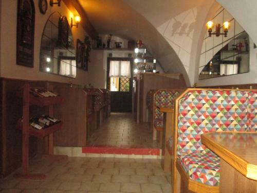 Hostal Penzion A Kavarna U Holubu