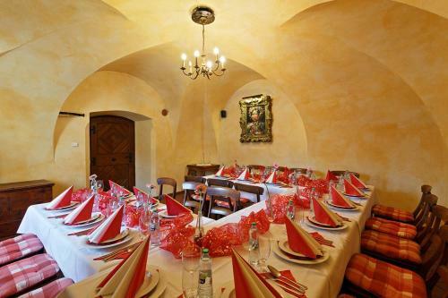 Hostal Penzion U Kriveho Psa